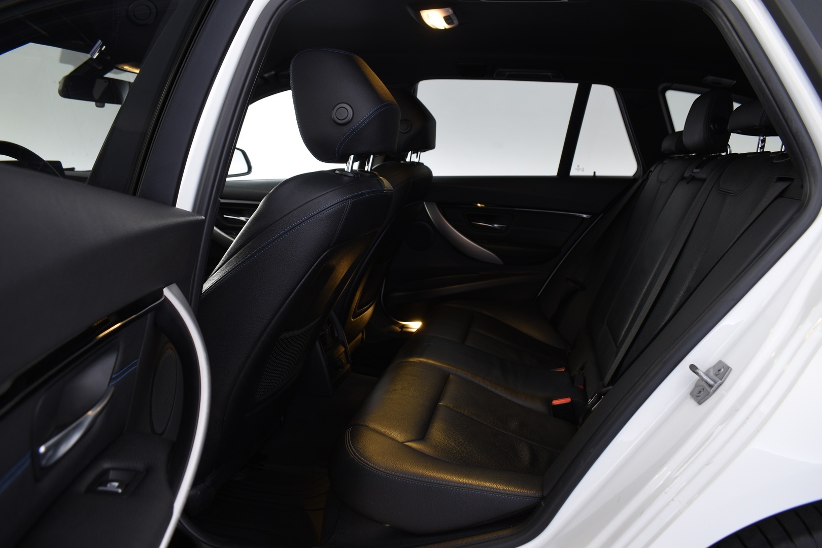 BMW 320 2019