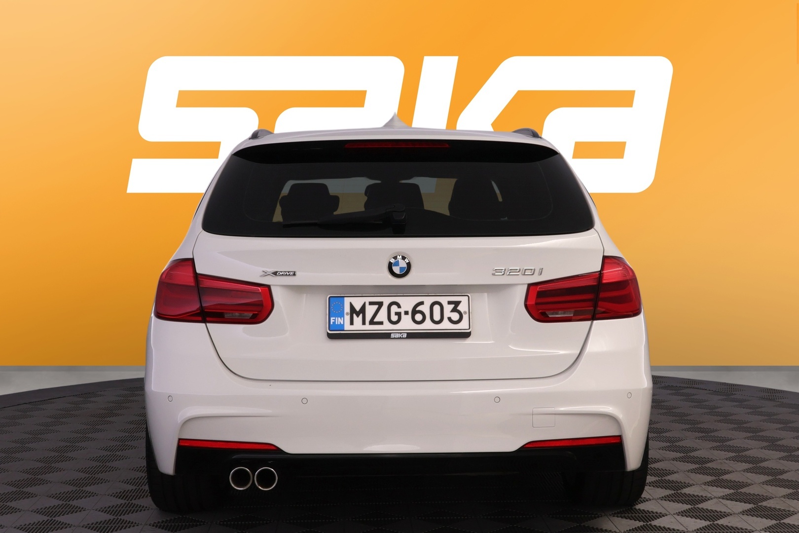 BMW 320 2019