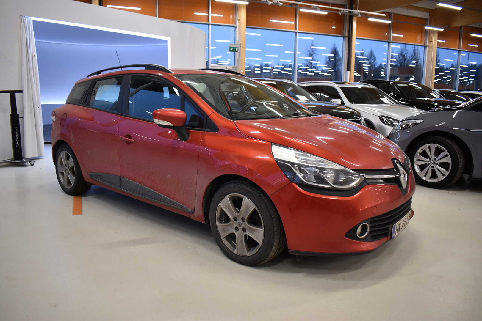 RENAULT Clio 2016