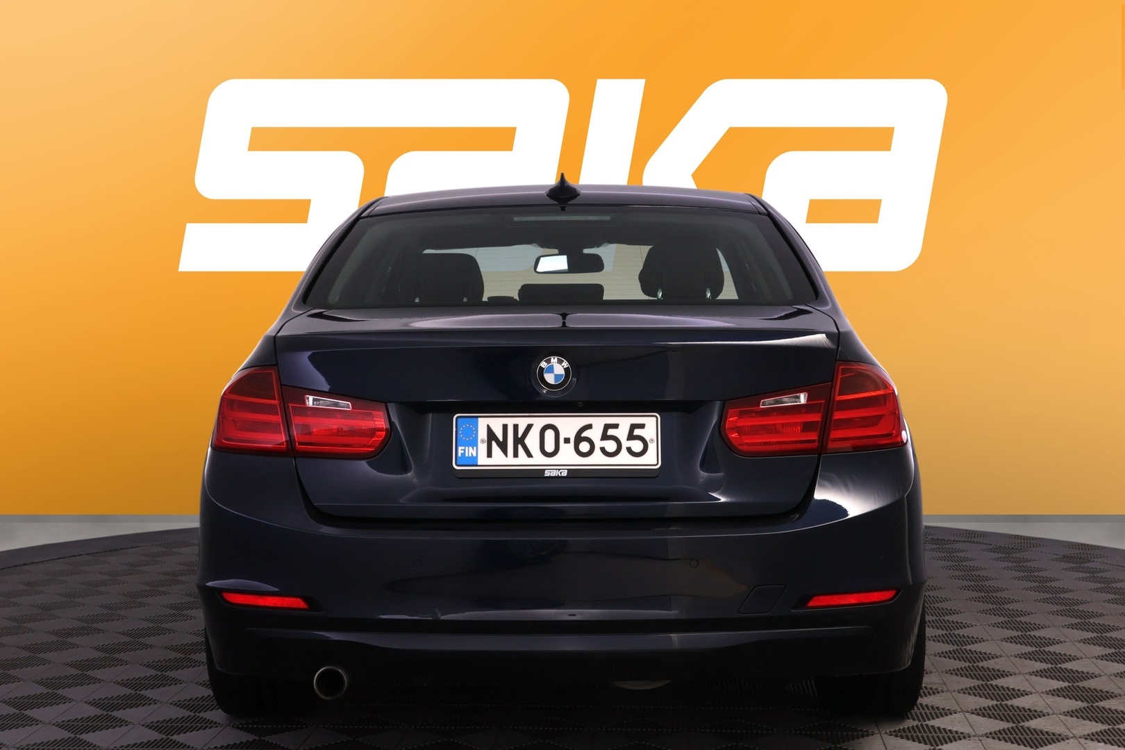 BMW 320 2013