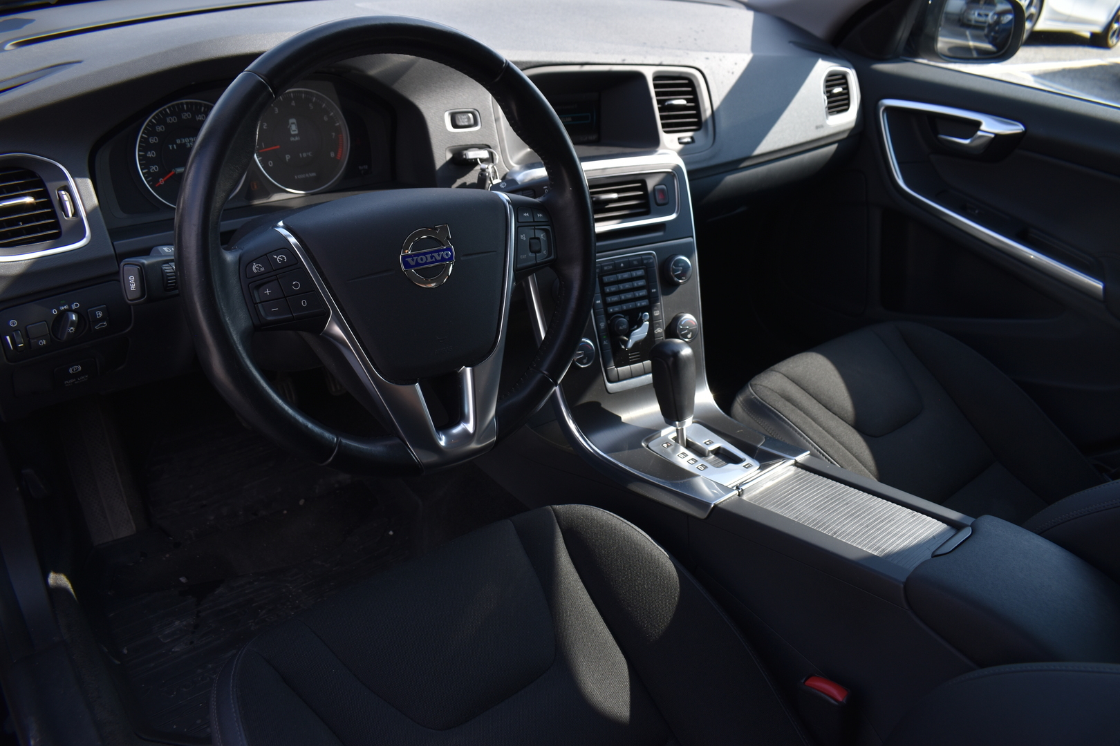 VOLVO S60 2012