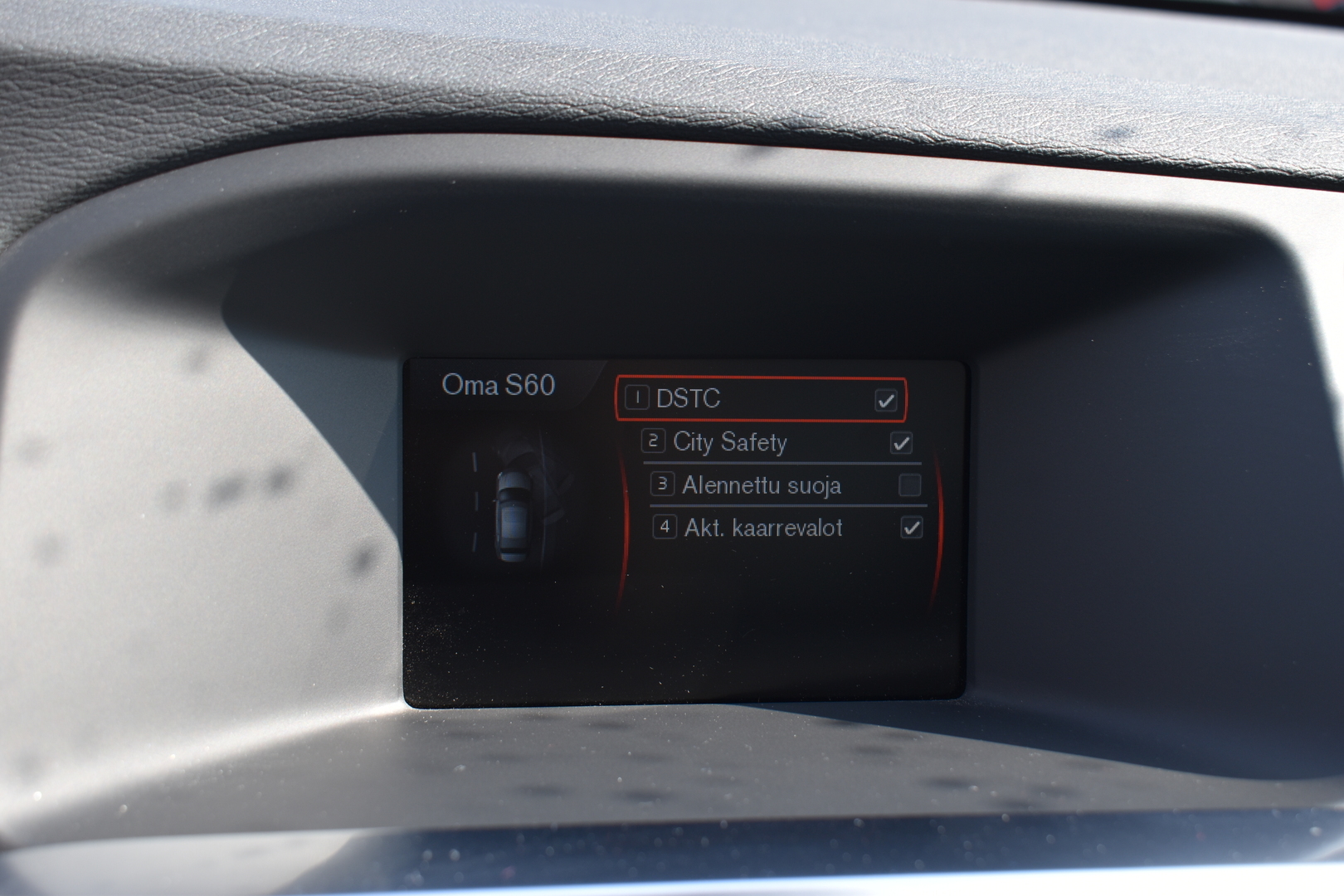 VOLVO S60 2012