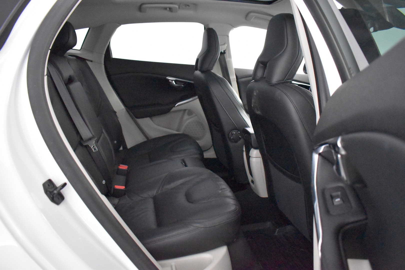 VOLVO V40 2013