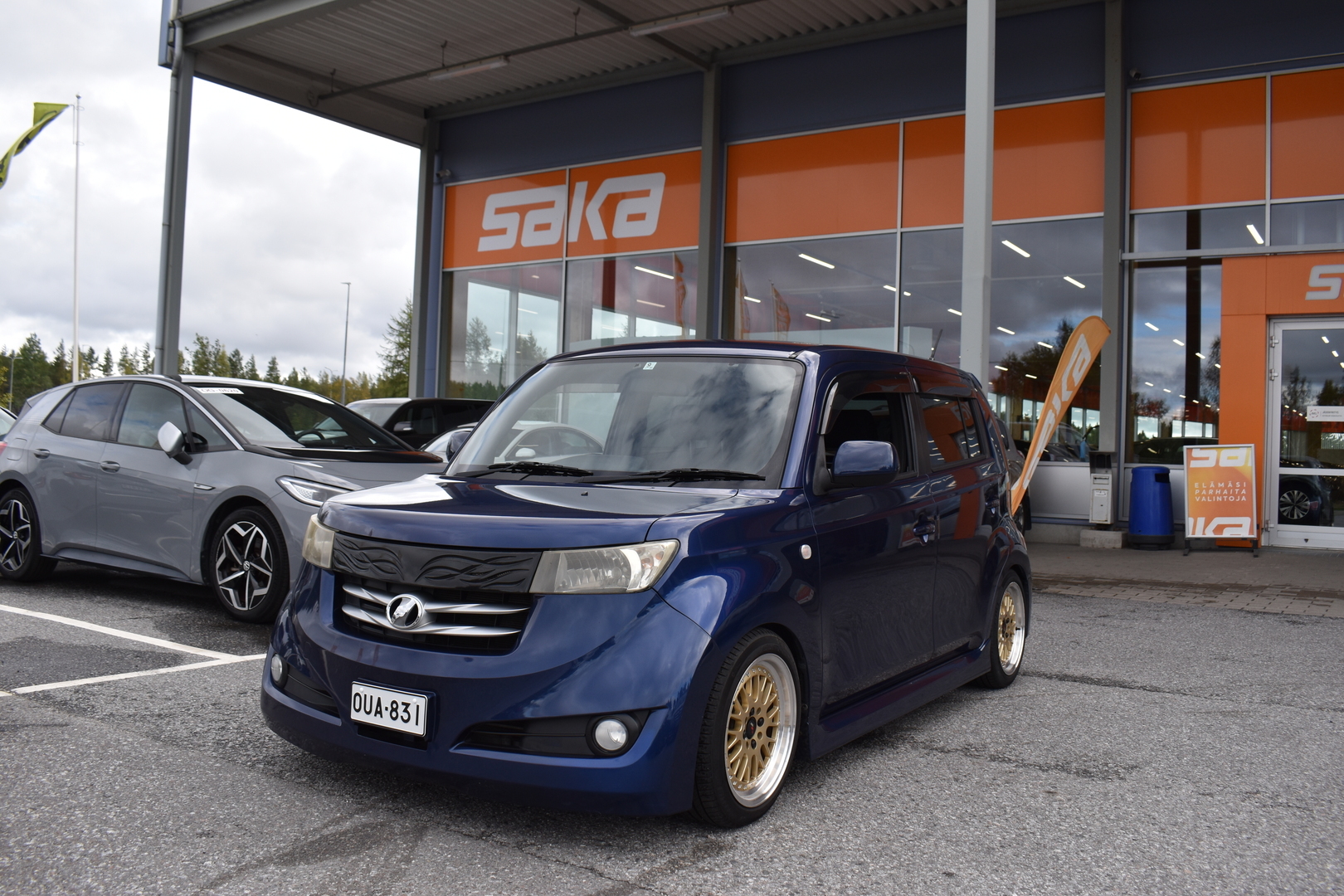 TOYOTA bB 2006