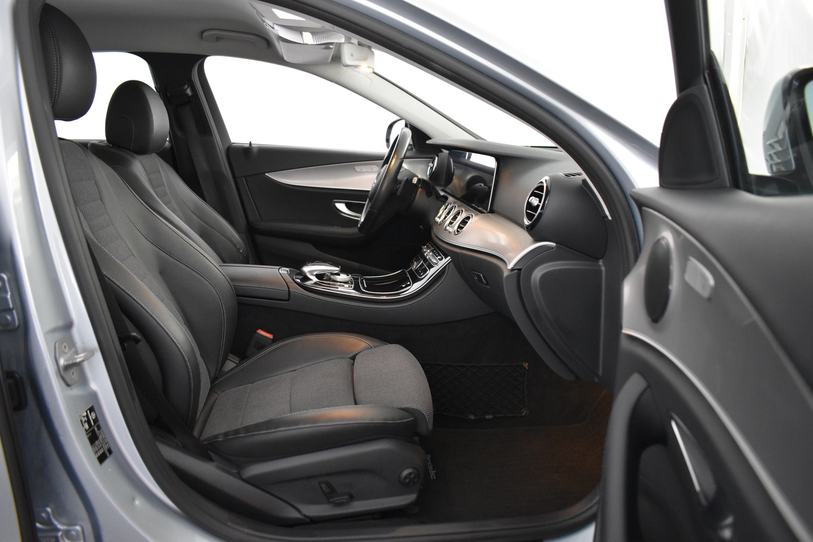 MERCEDES-BENZ E 2018