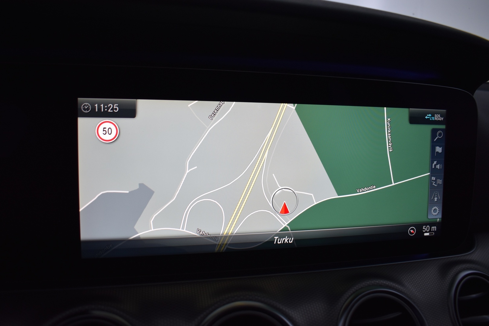 MERCEDES-BENZ E 2018