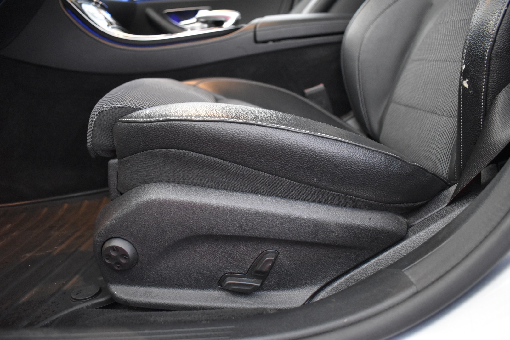 MERCEDES-BENZ E 2018