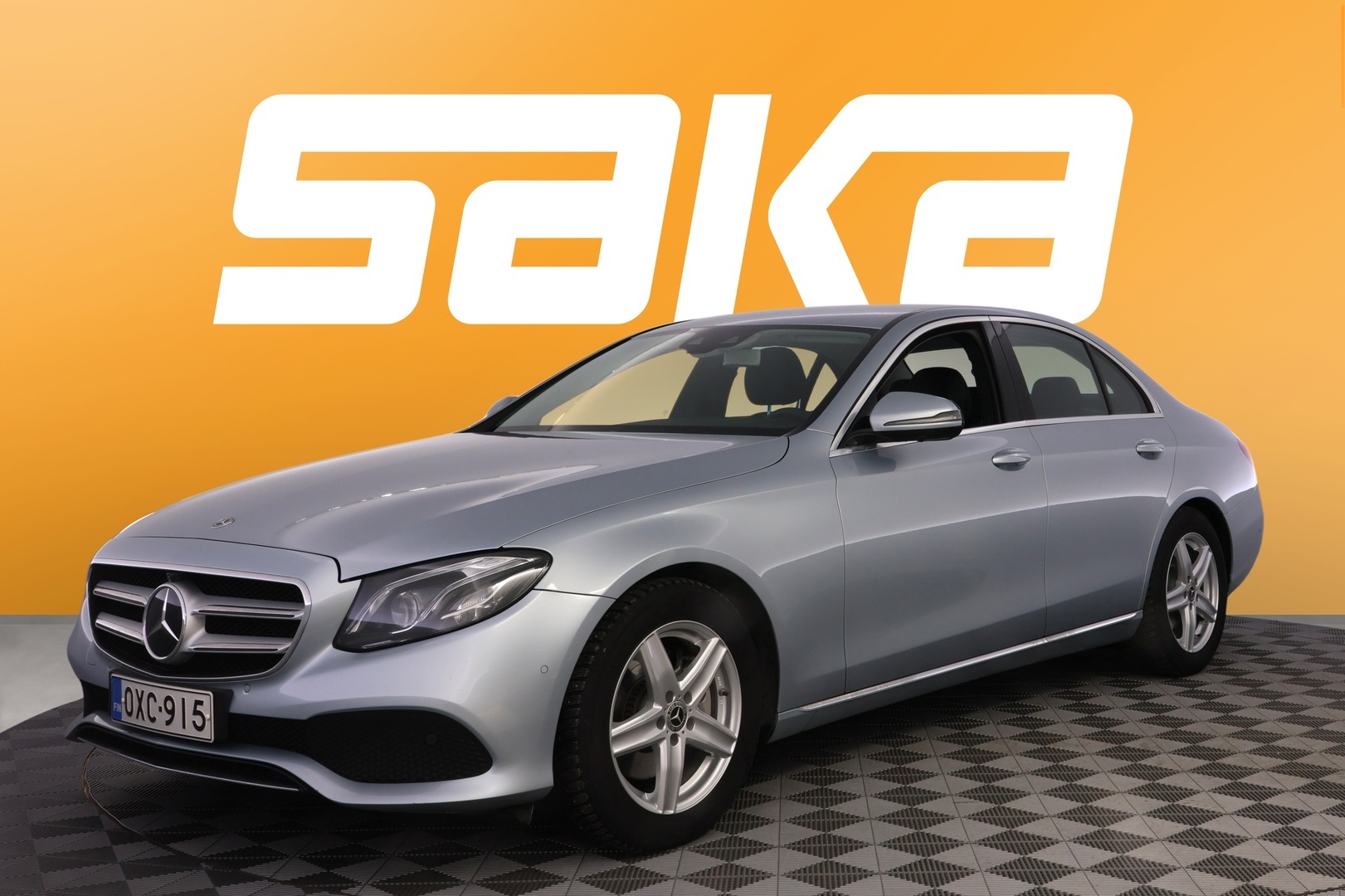 MERCEDES-BENZ E 2018