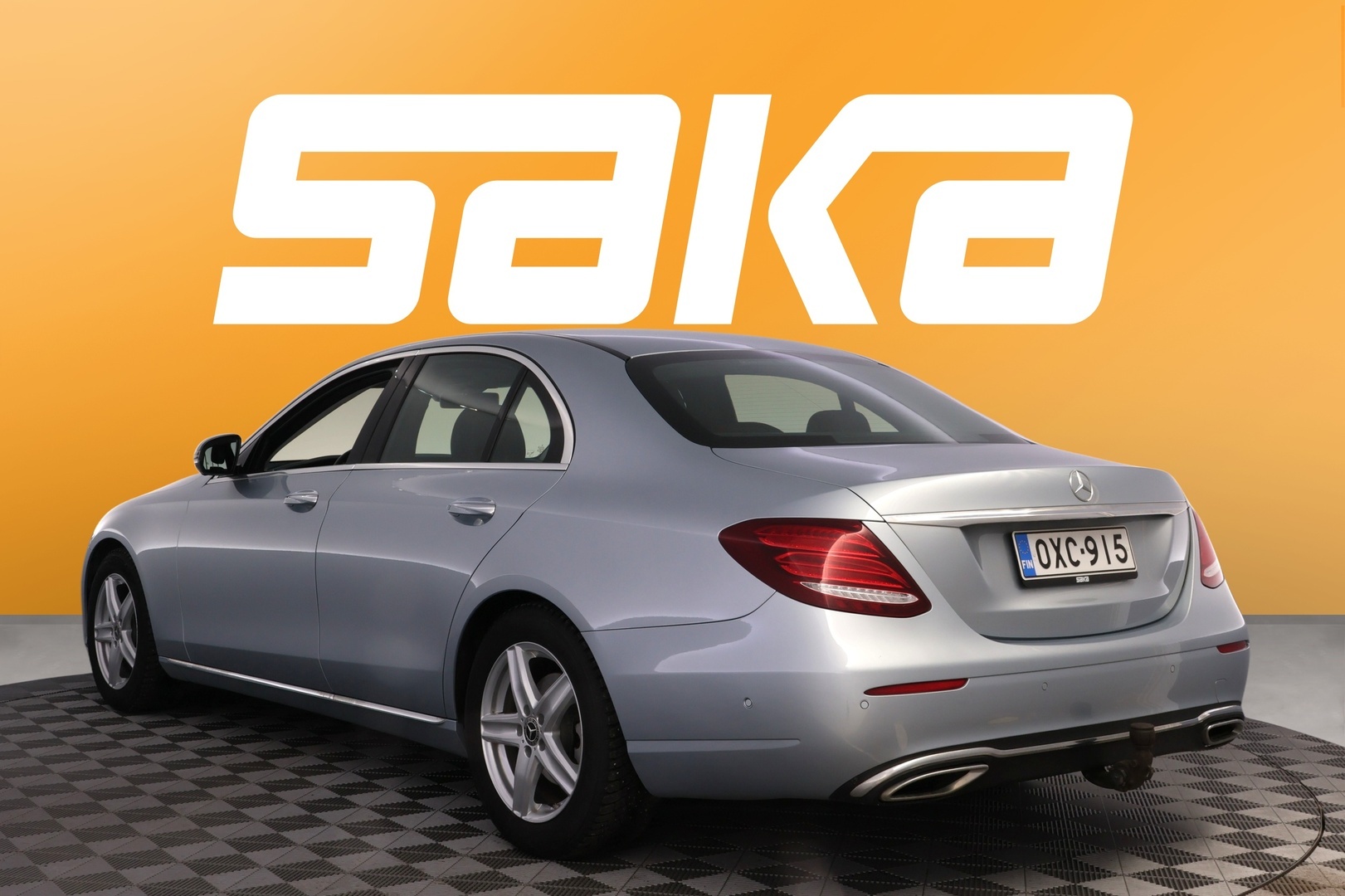 MERCEDES-BENZ E 2018