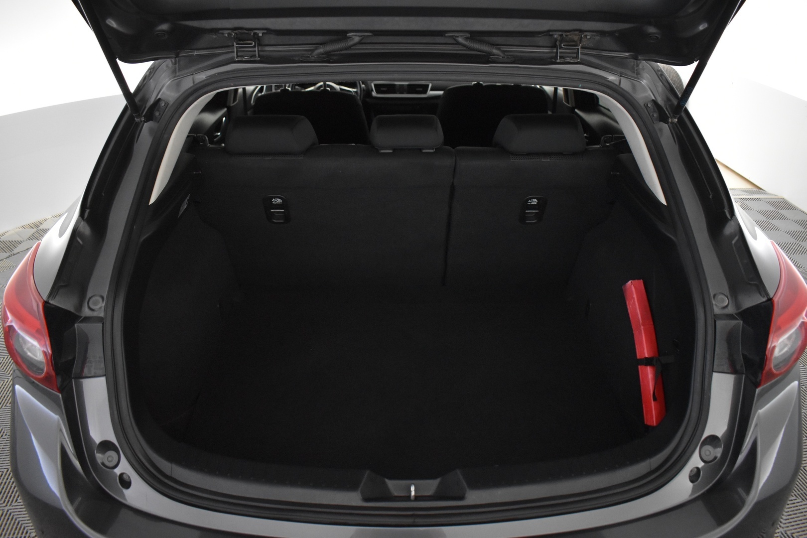 MAZDA 3 2018