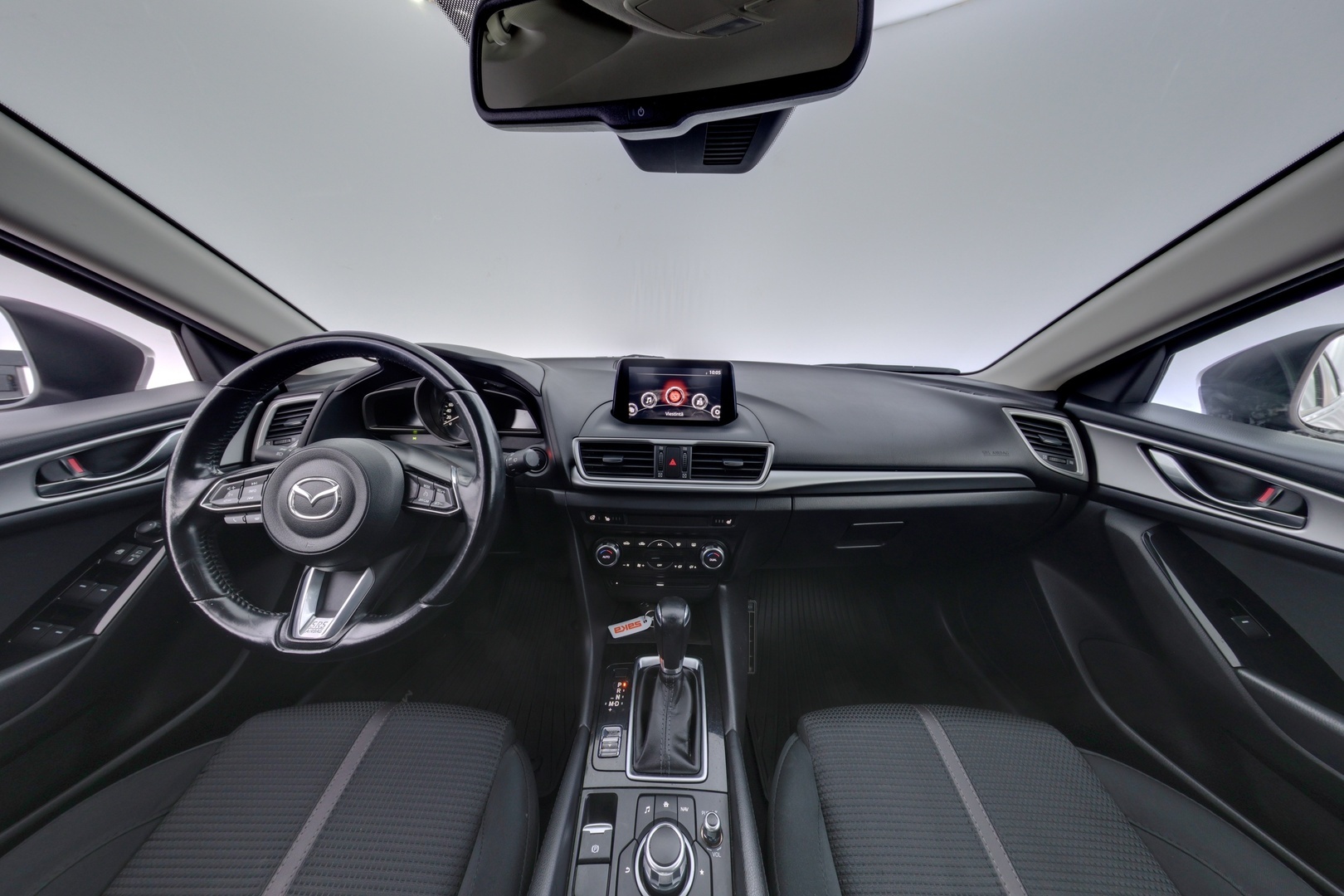 MAZDA 3 2018