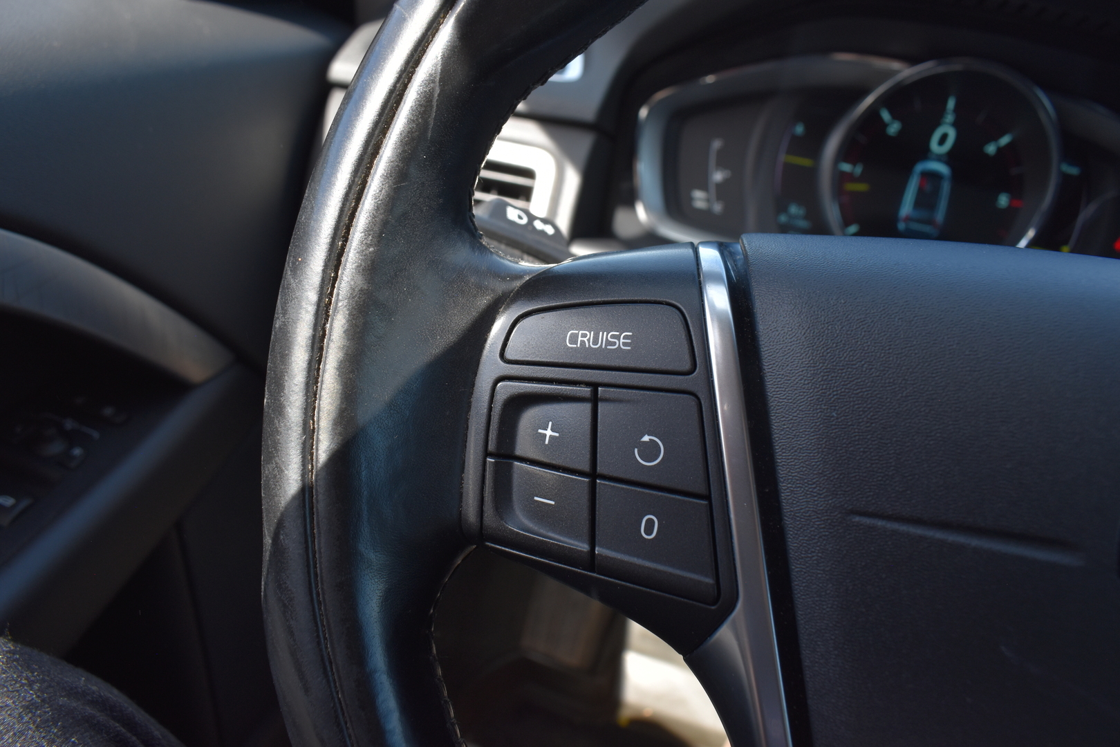 VOLVO XC70 2014