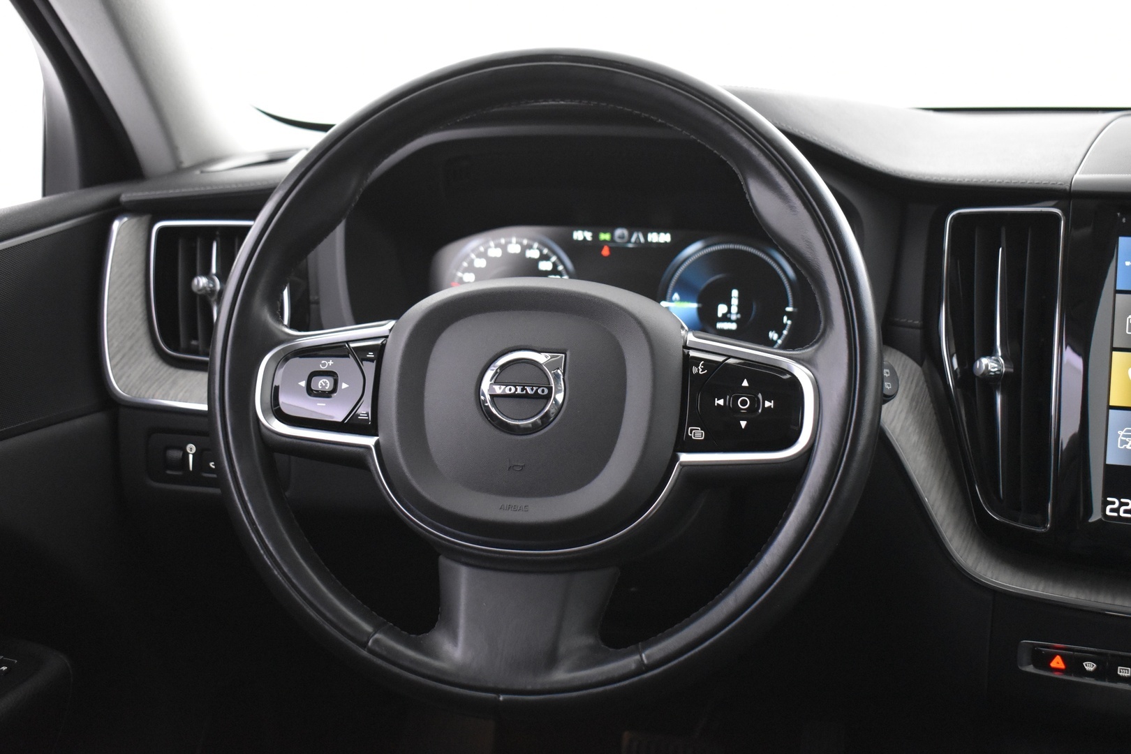 VOLVO XC60 2020