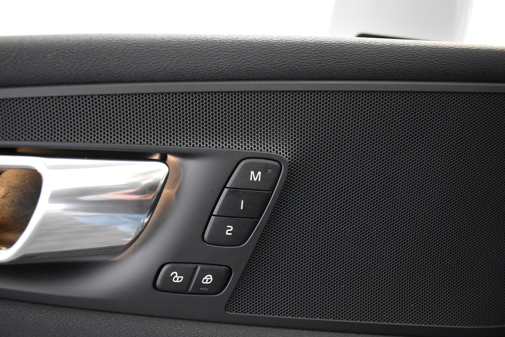 VOLVO XC60 2020