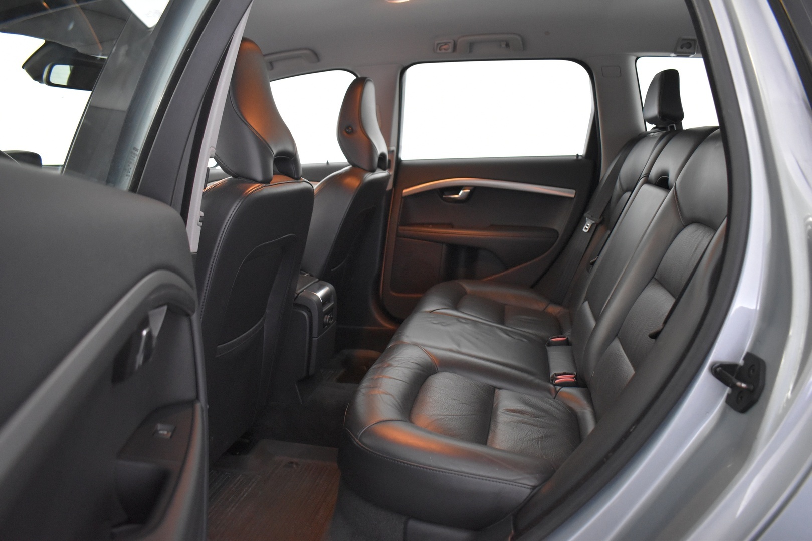 VOLVO V70 2013