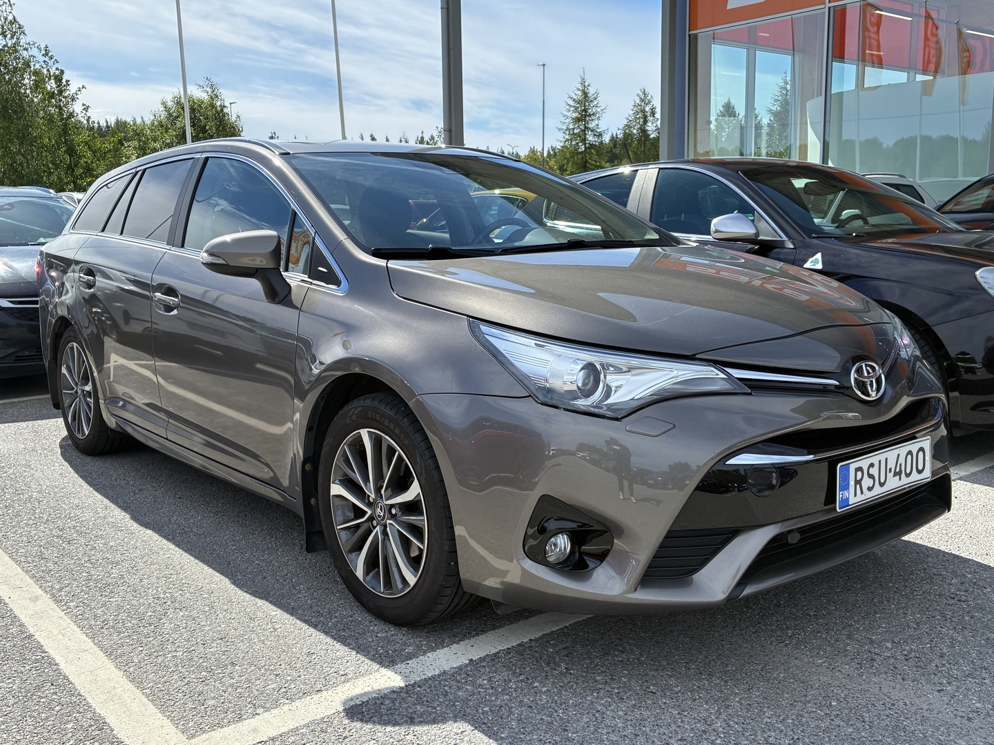 TOYOTA Avensis 2017