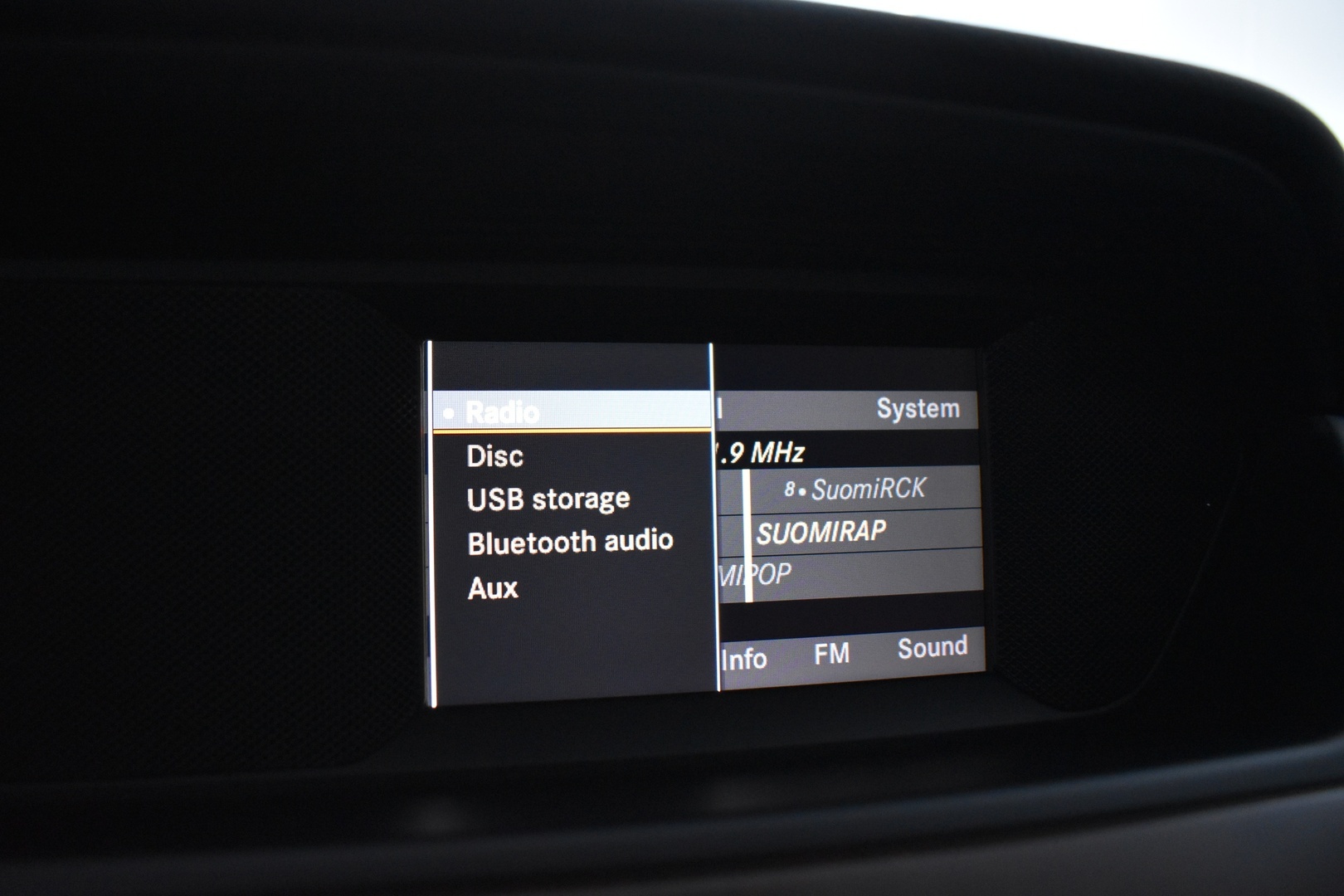 MERCEDES-BENZ C 2011