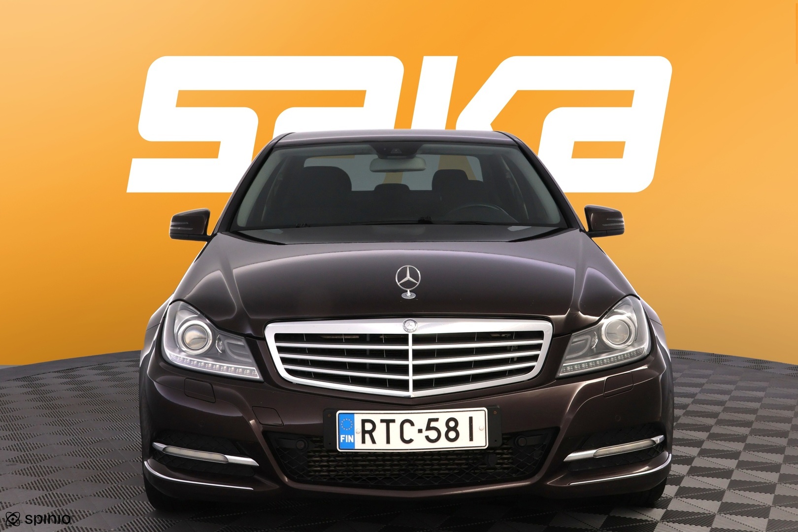 MERCEDES-BENZ C 2011