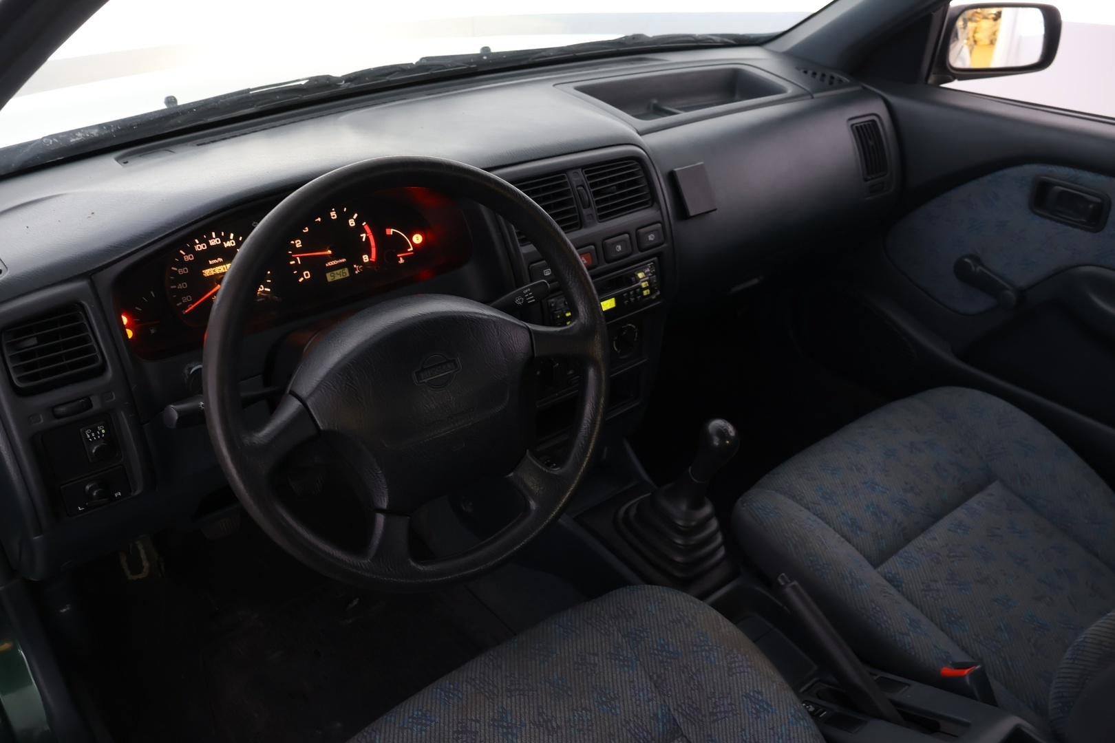 NISSAN Almera 1998