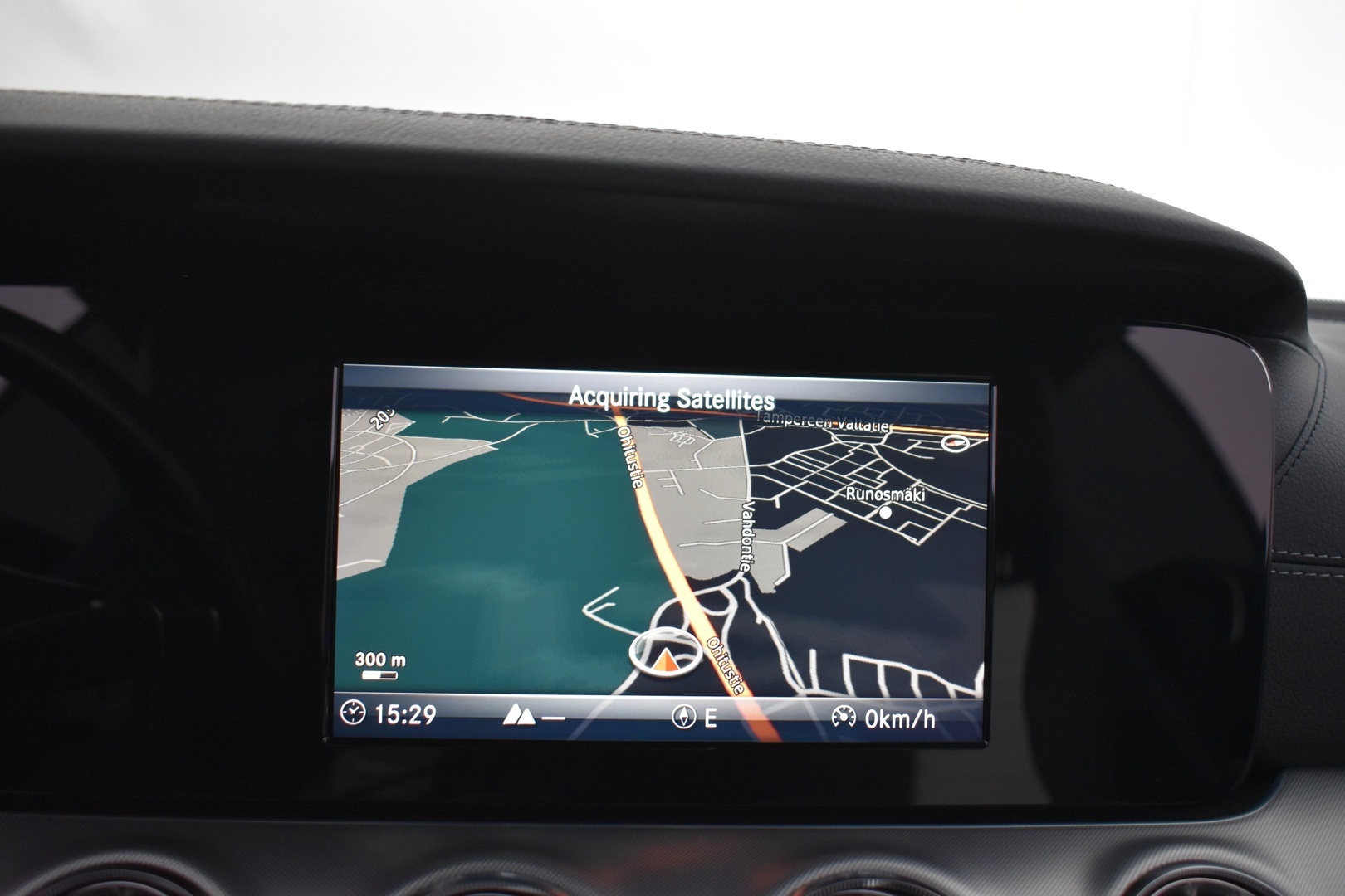 MERCEDES-BENZ E 2018