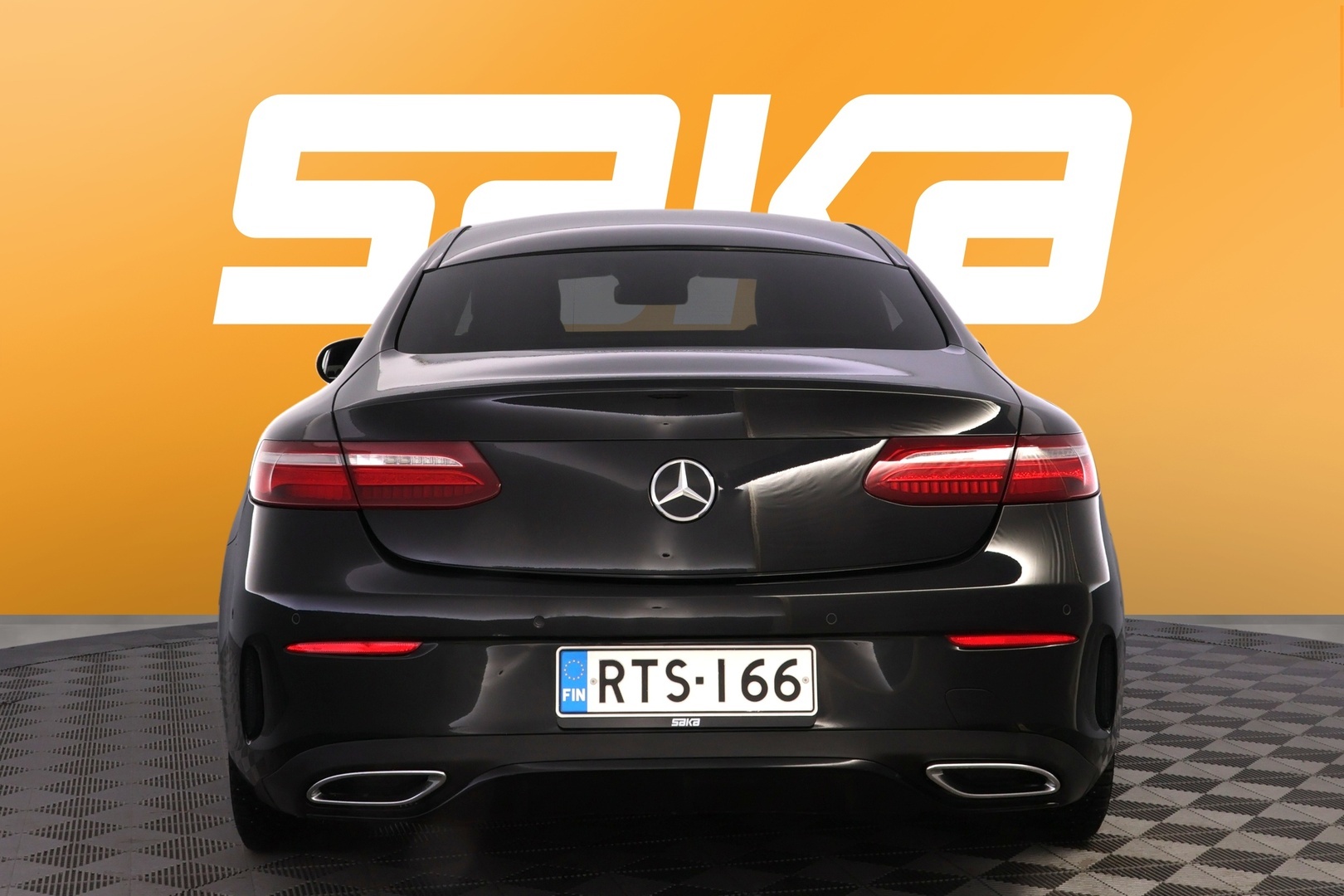 MERCEDES-BENZ E 2018