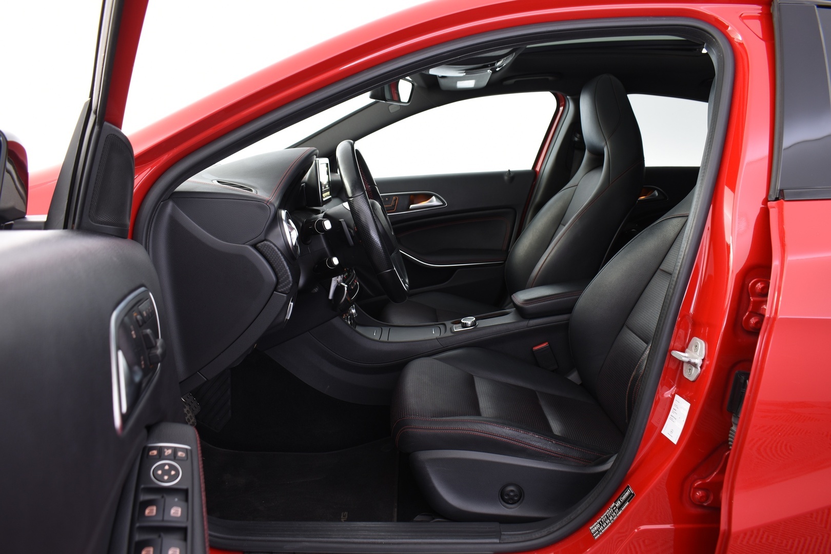 MERCEDES-BENZ A 2014