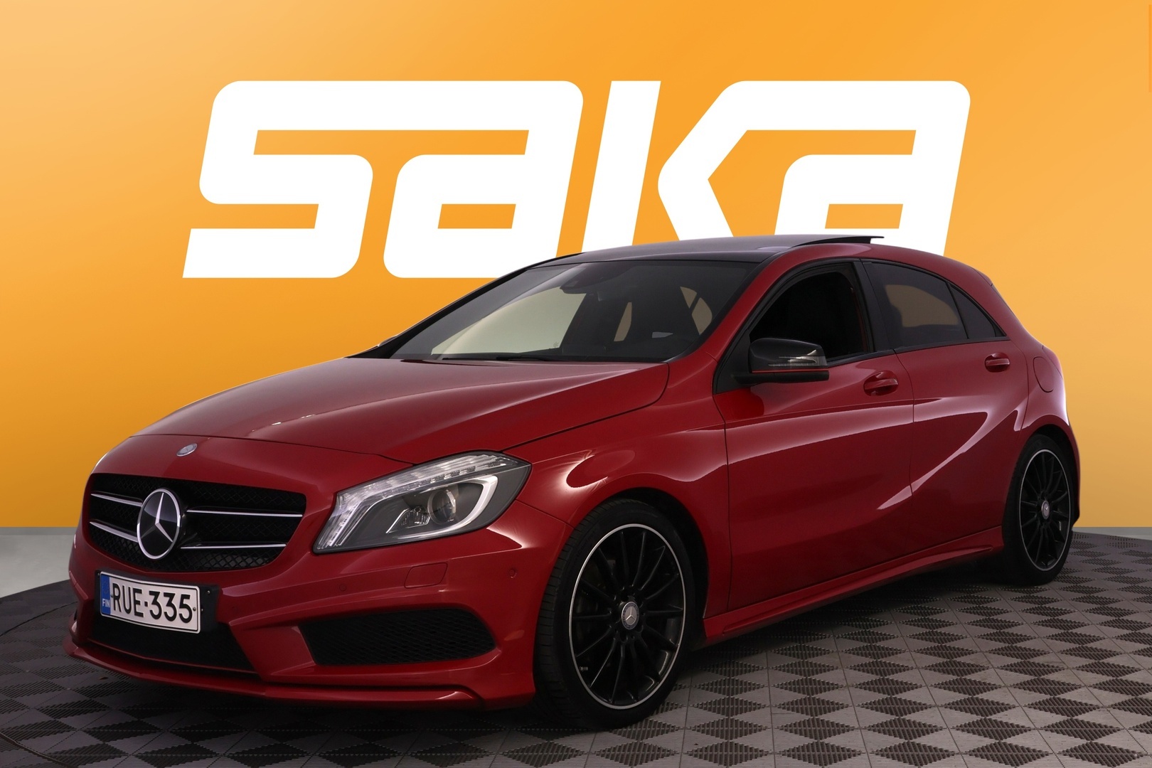 MERCEDES-BENZ A 2014