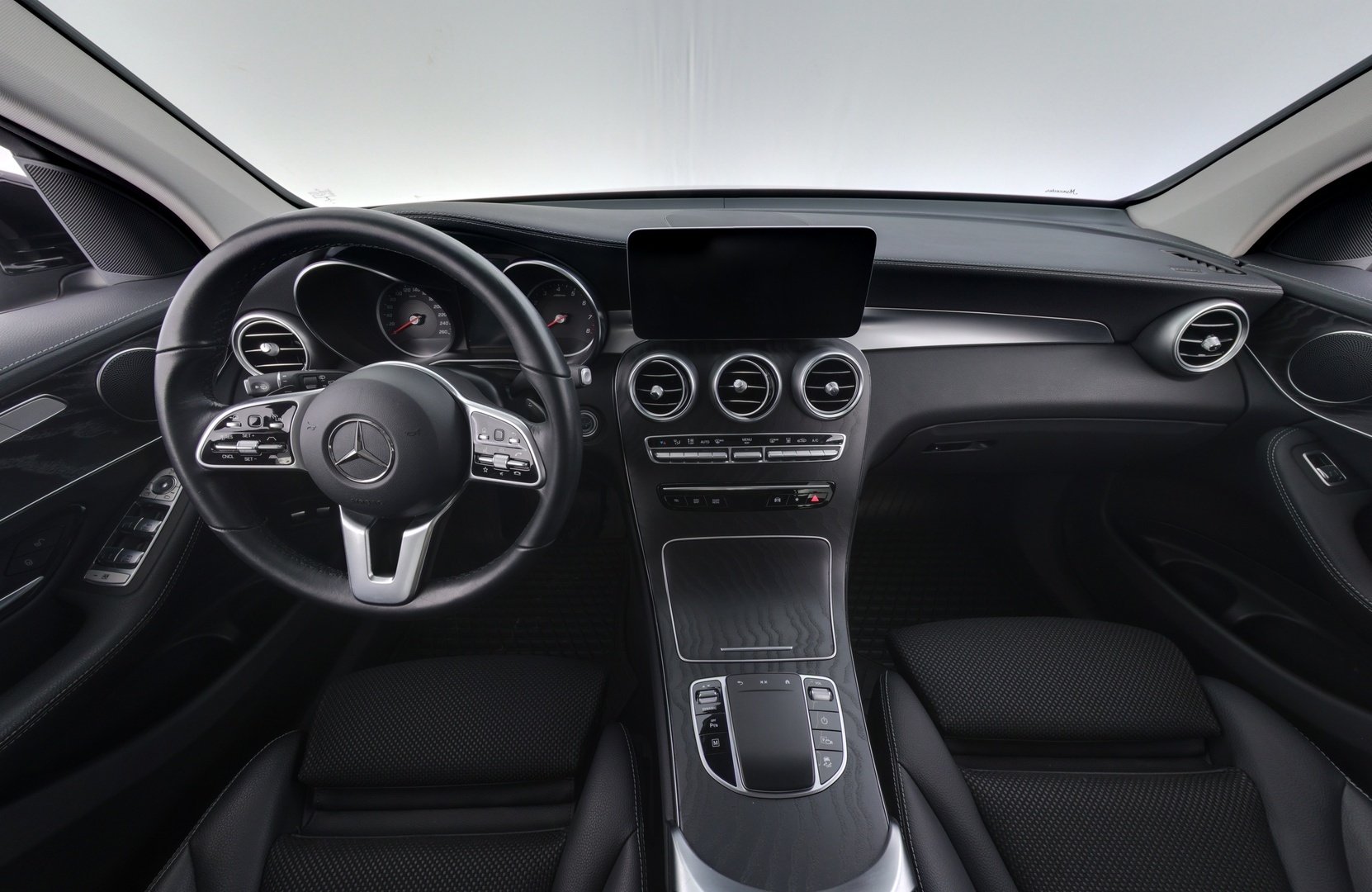 MERCEDES-BENZ GLC 2021