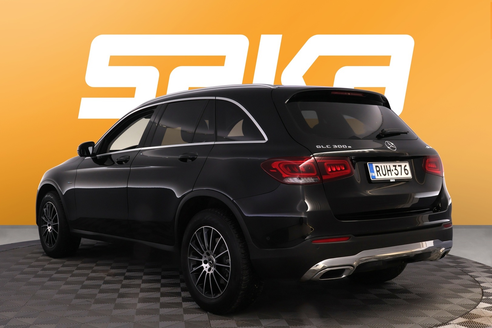 MERCEDES-BENZ GLC 2021