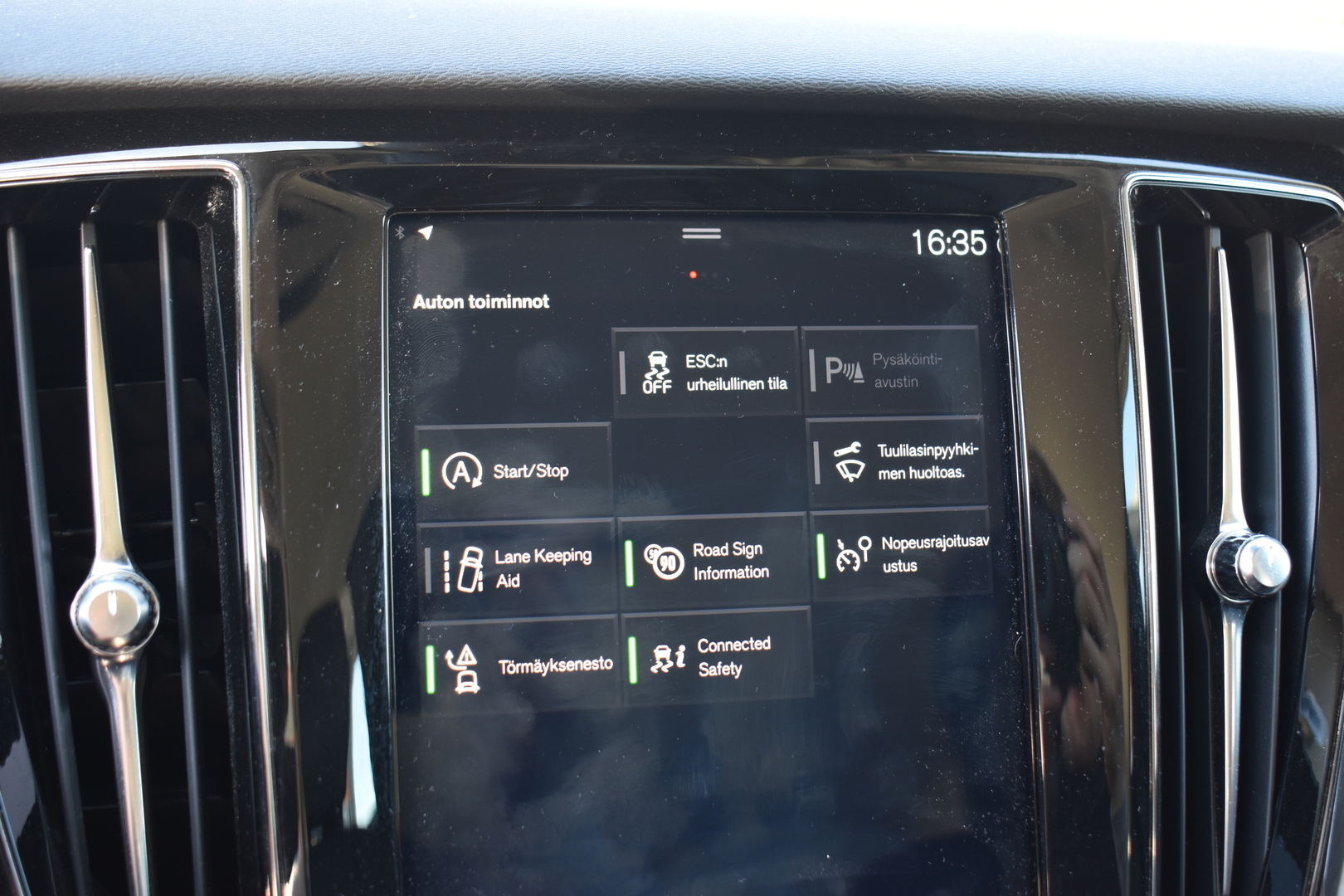 VOLVO V60 2019