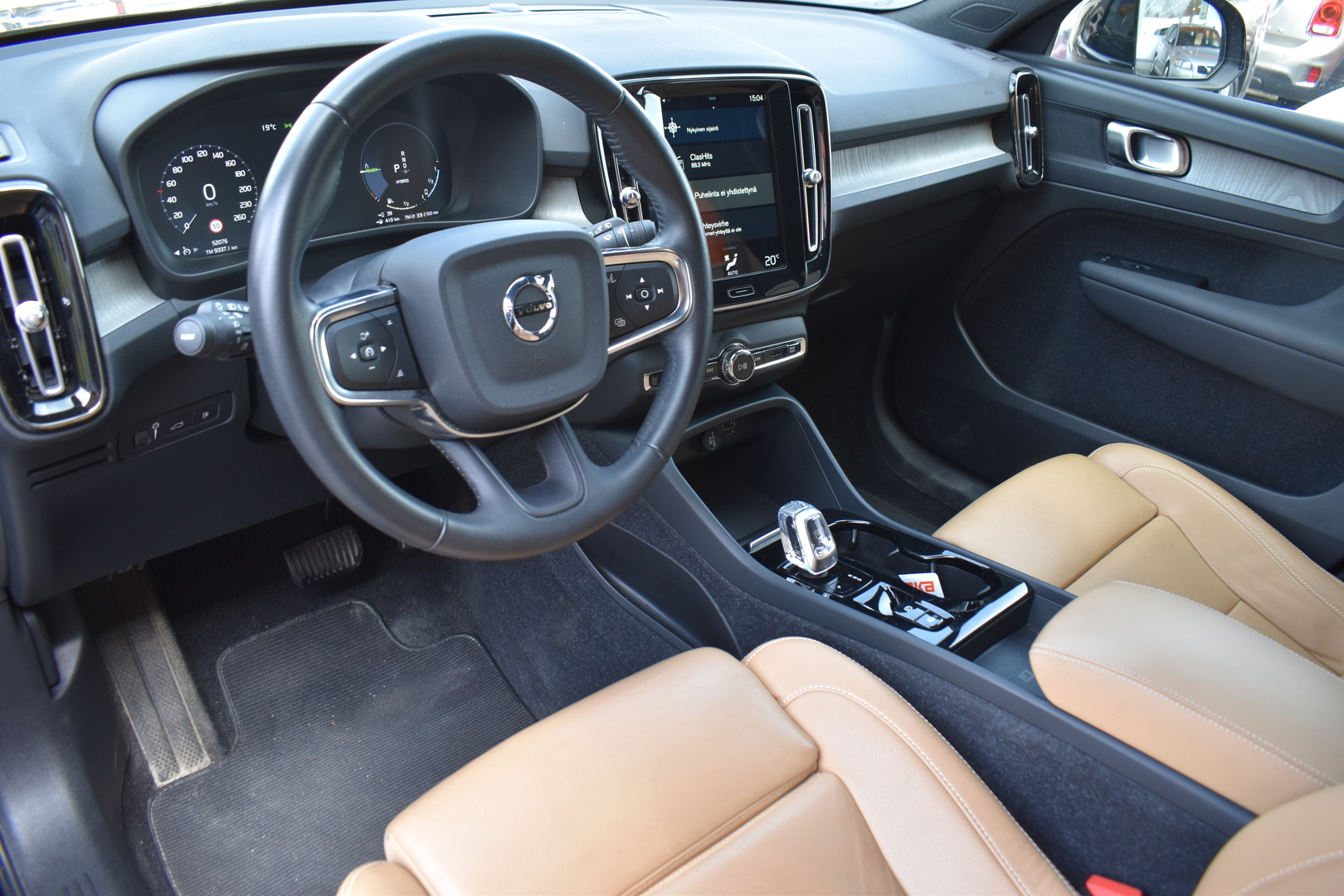 VOLVO XC40 2021