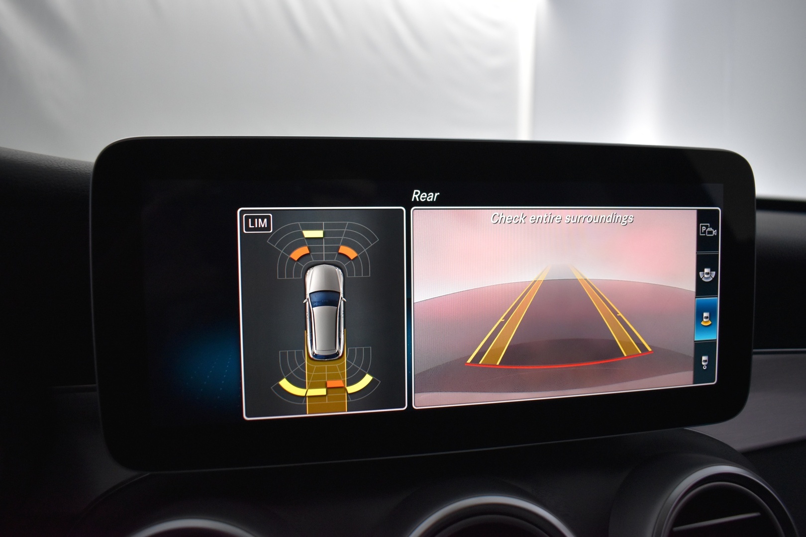 MERCEDES-BENZ C 2020