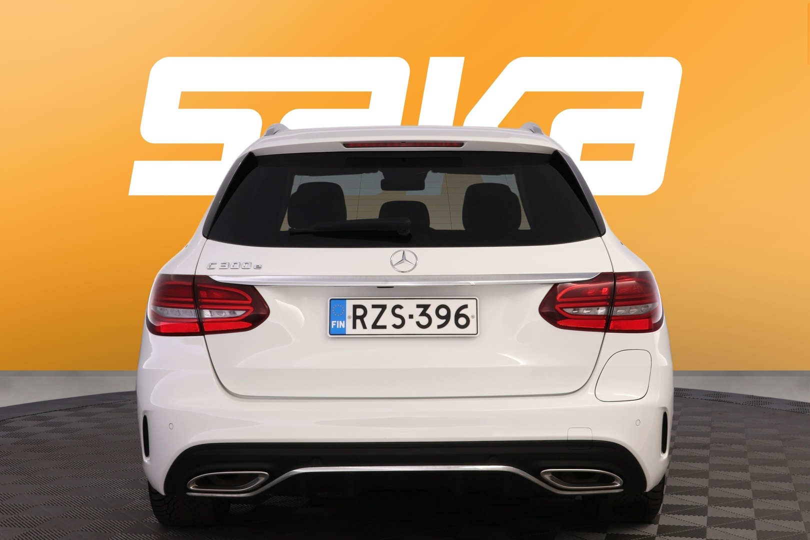 MERCEDES-BENZ C 2020