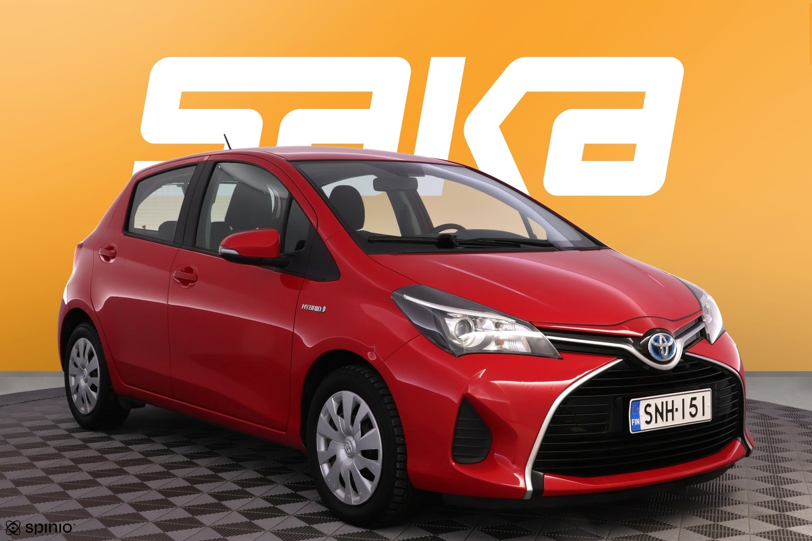 TOYOTA Yaris 2015