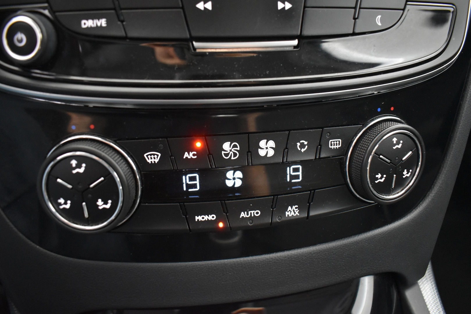 PEUGEOT 508 2016