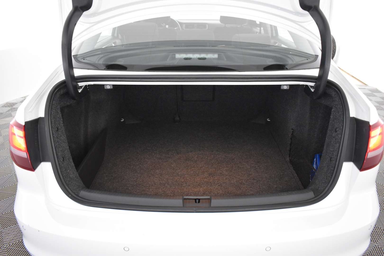 VOLKSWAGEN Jetta 2016