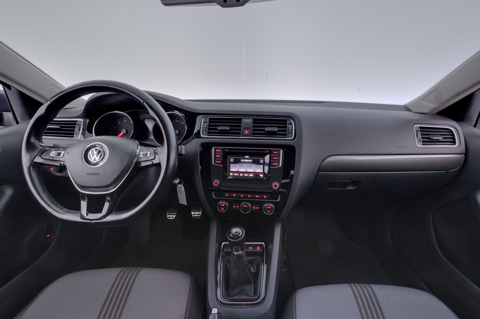 VOLKSWAGEN Jetta 2016
