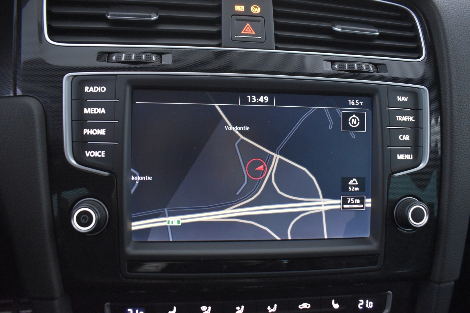 VOLKSWAGEN Golf 2016