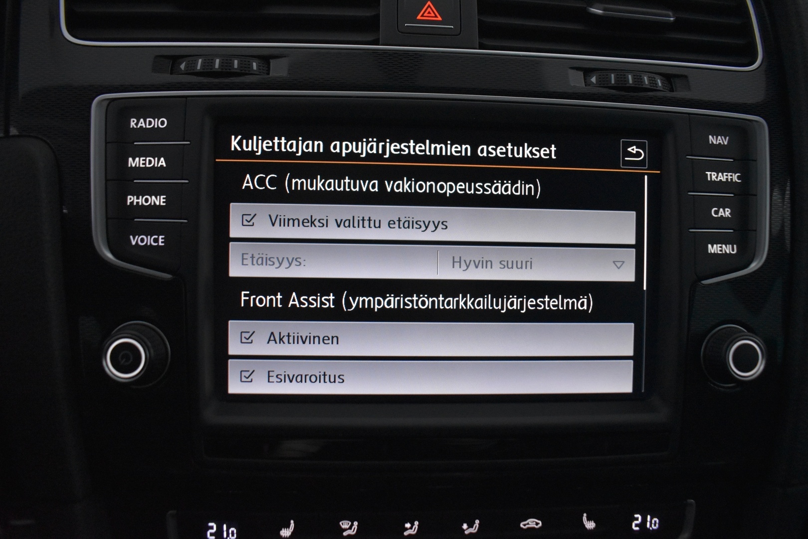 VOLKSWAGEN Golf 2016