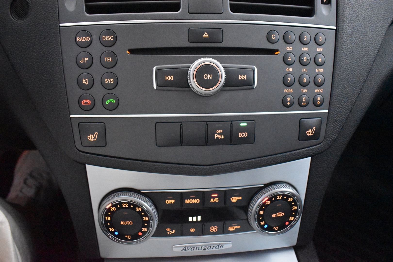 MERCEDES-BENZ C 2011