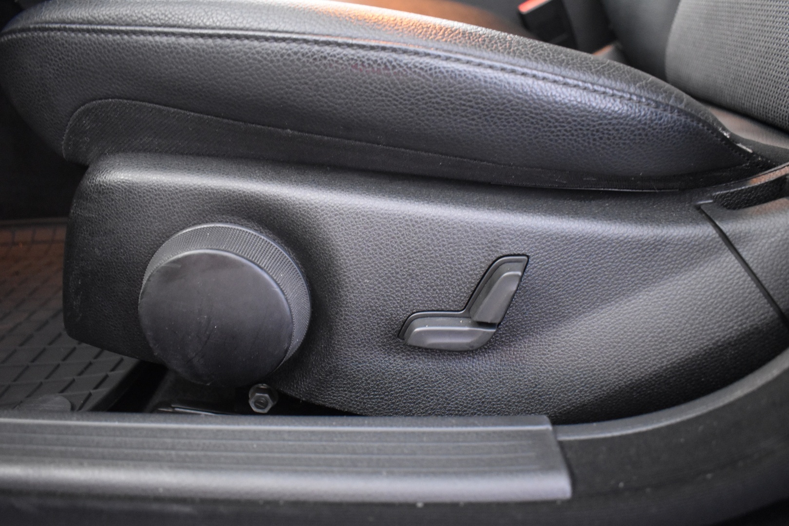 MERCEDES-BENZ C 2011