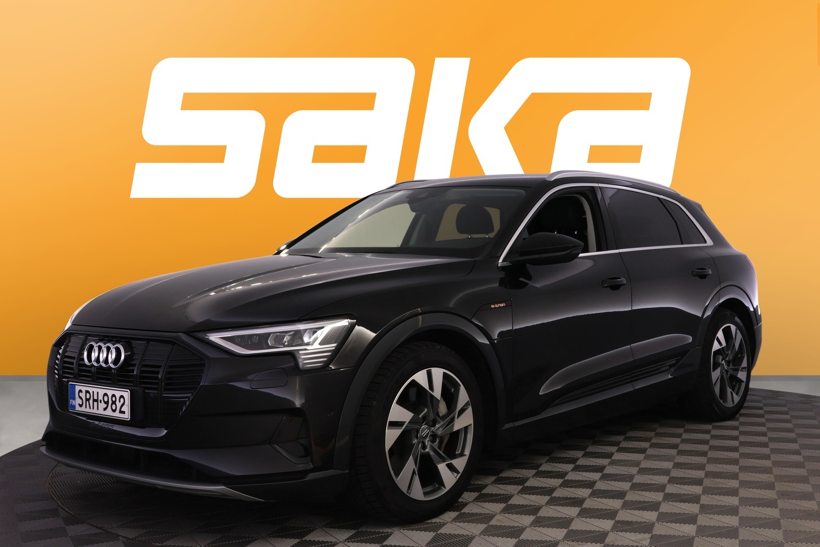 AUDI e-tron 2019
