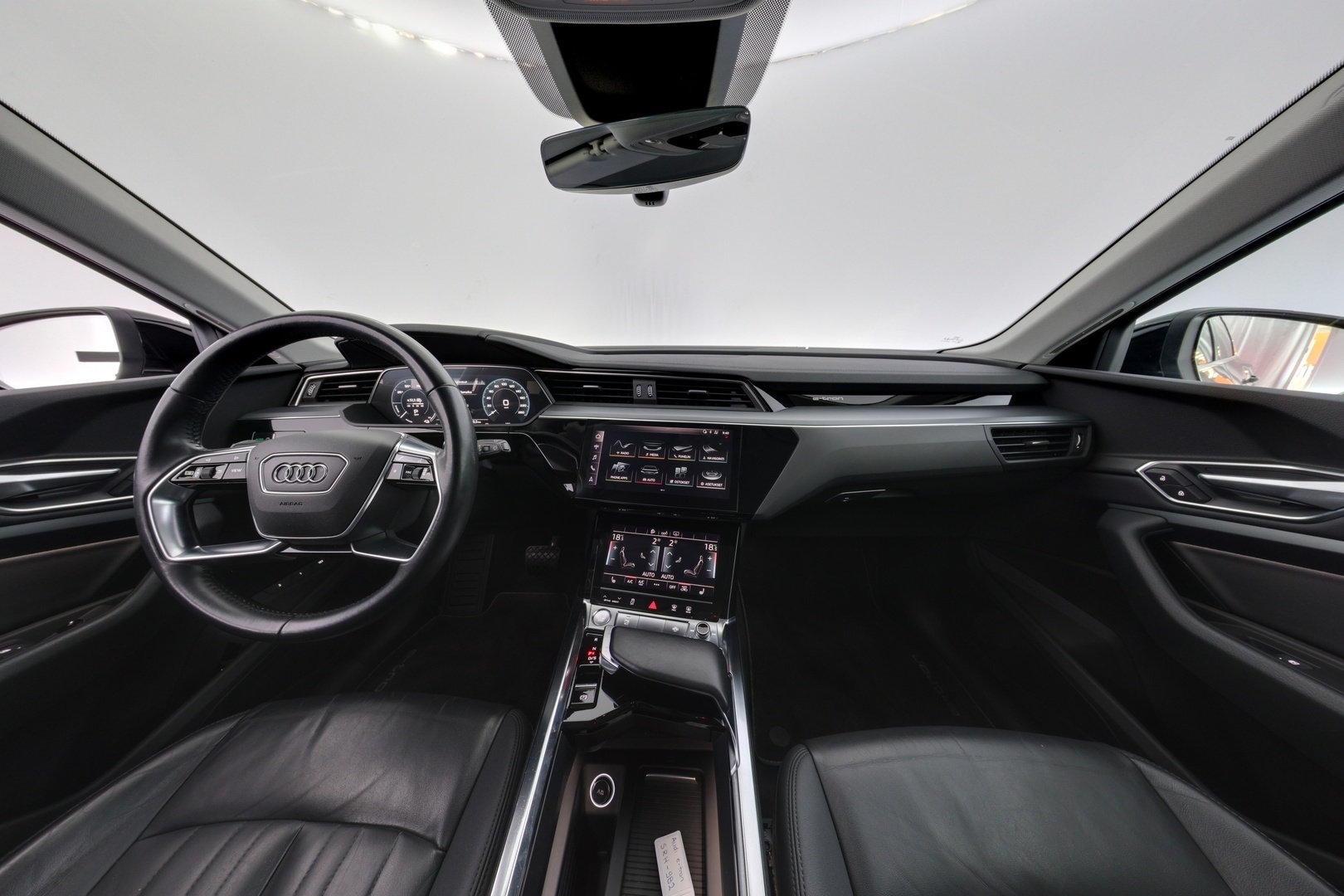 AUDI e-tron 2019