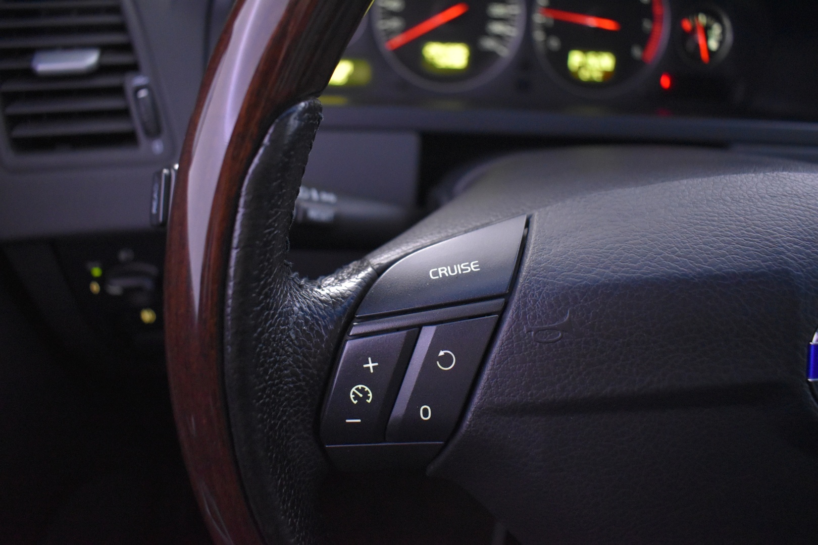 VOLVO XC90 2006