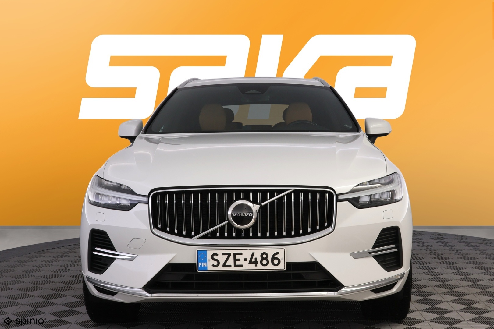 VOLVO XC60 2022