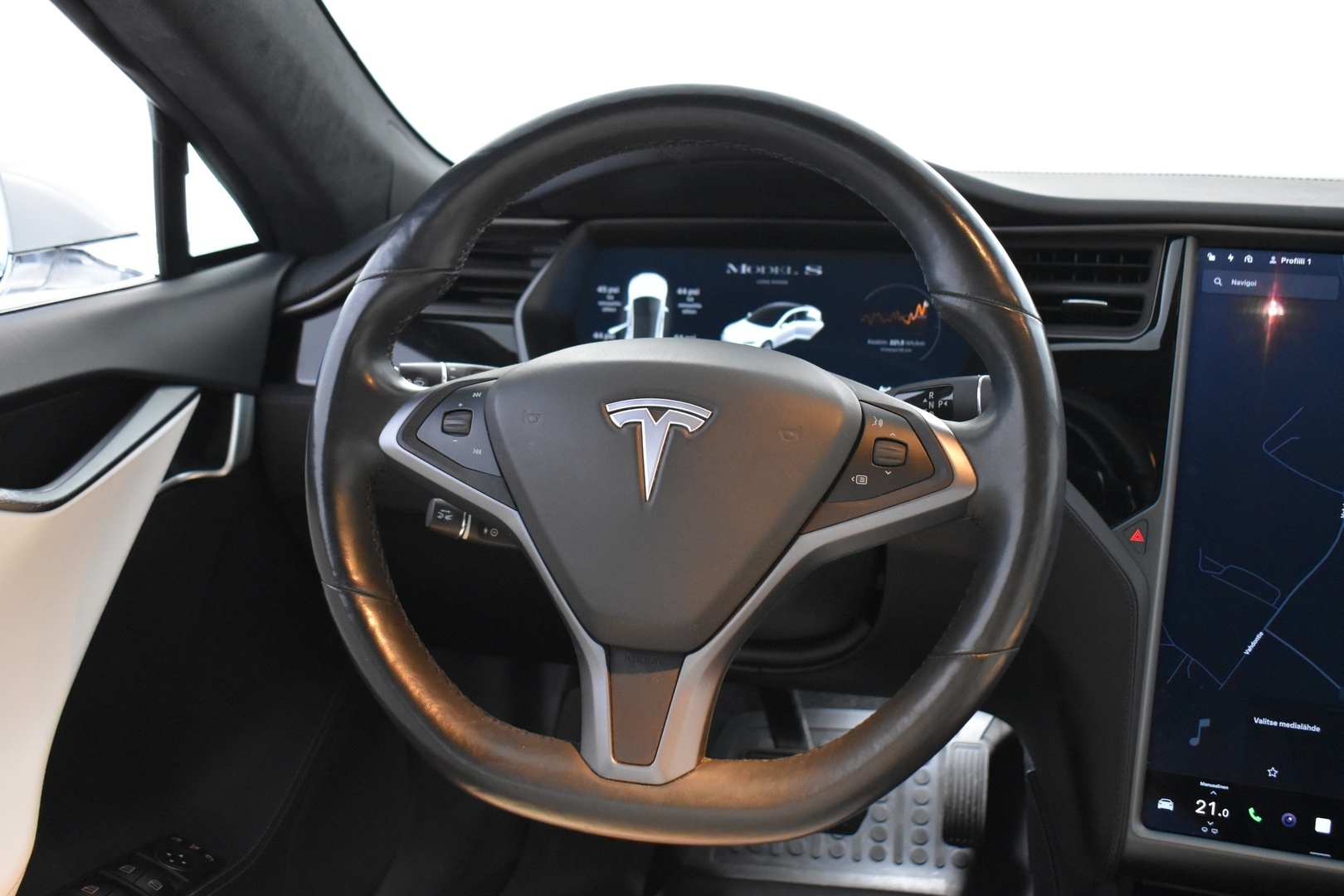 TESLA Model S 2019