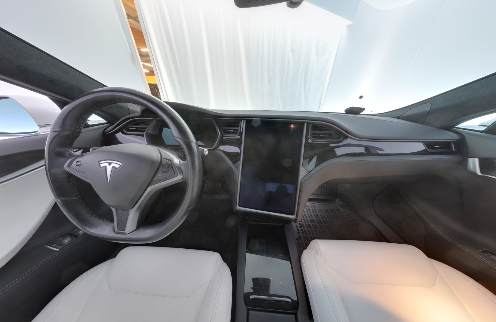 TESLA Model S 2019