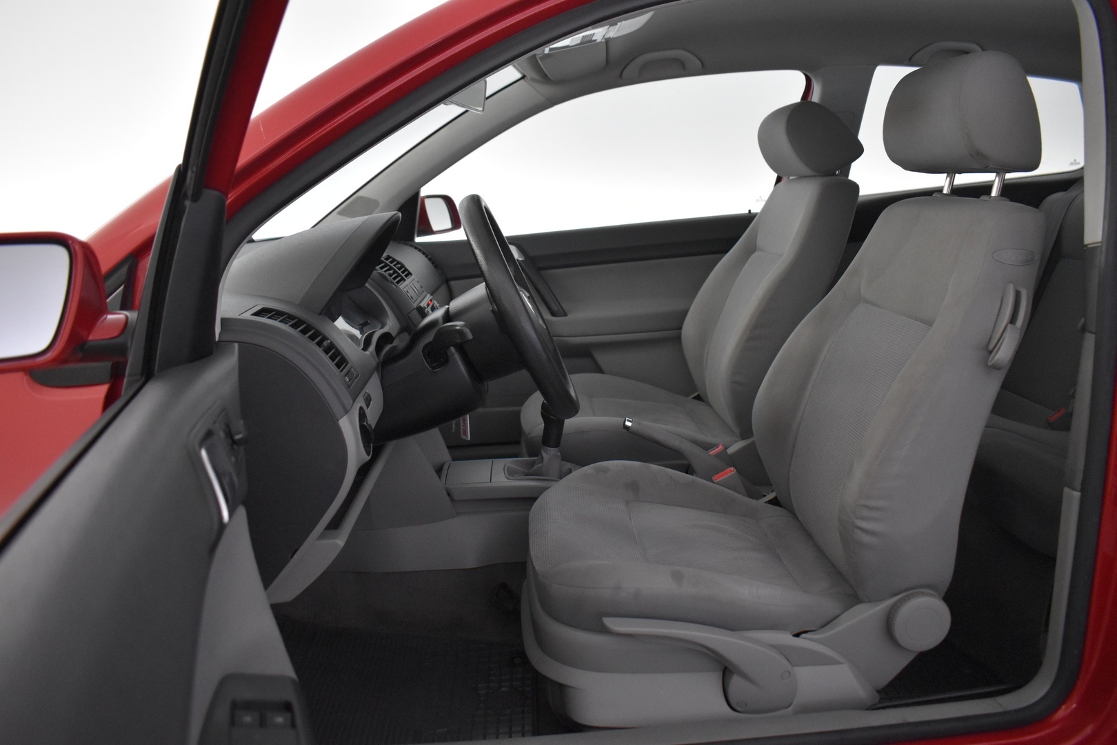 VOLKSWAGEN Polo 2005
