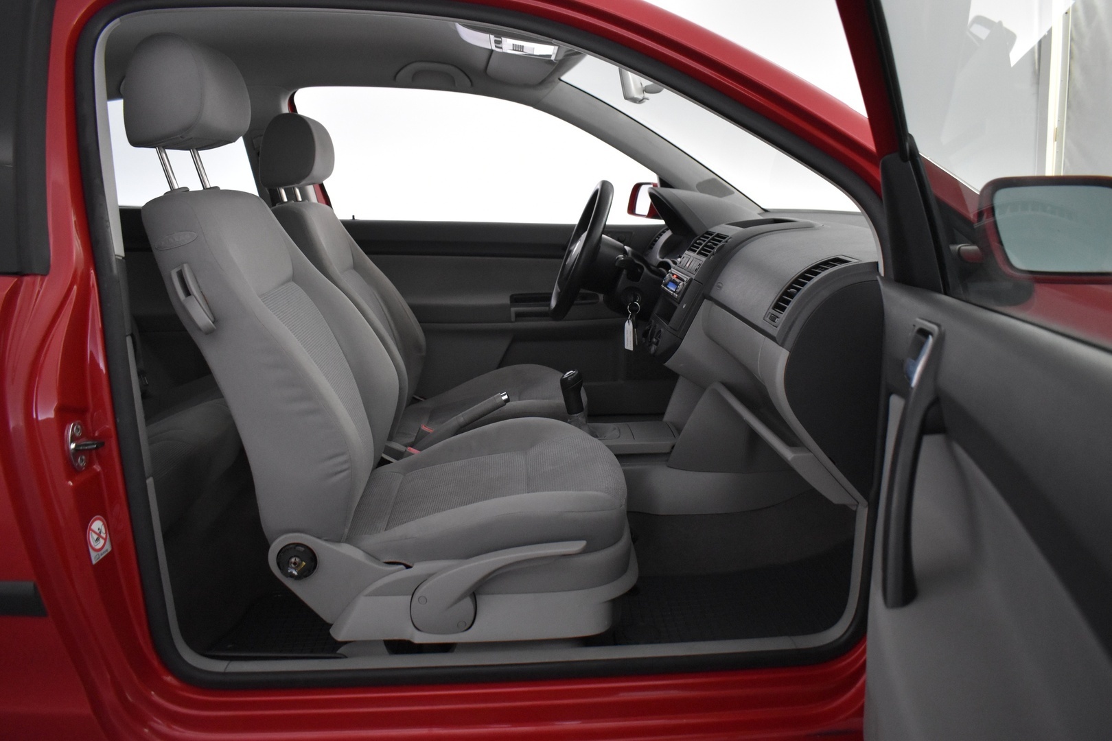 VOLKSWAGEN Polo 2005