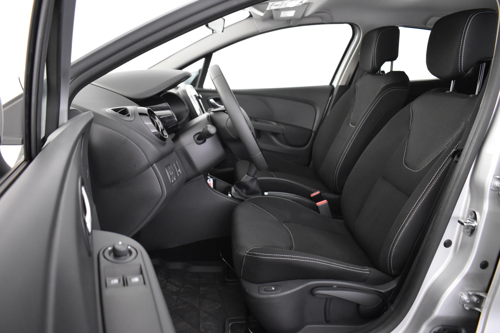 RENAULT Clio 2015